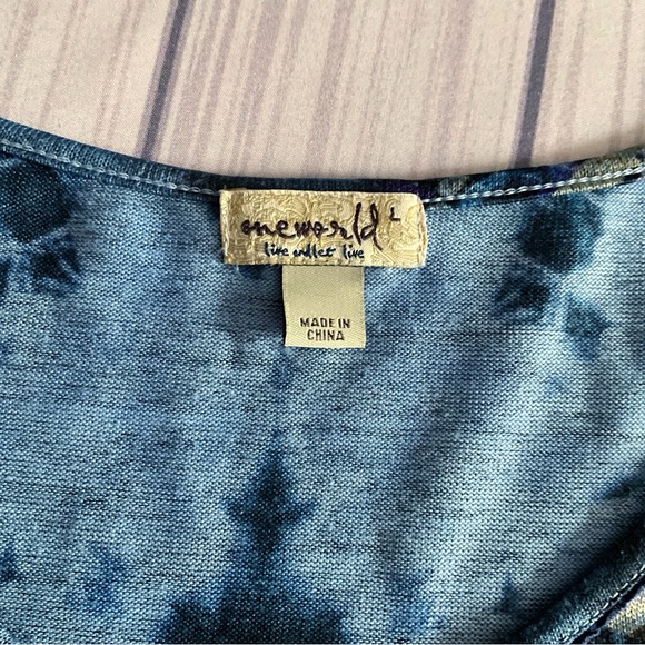 One World Embellished Pullover Top Fringe Bottom Long Sleeves - Picture 6 of 14